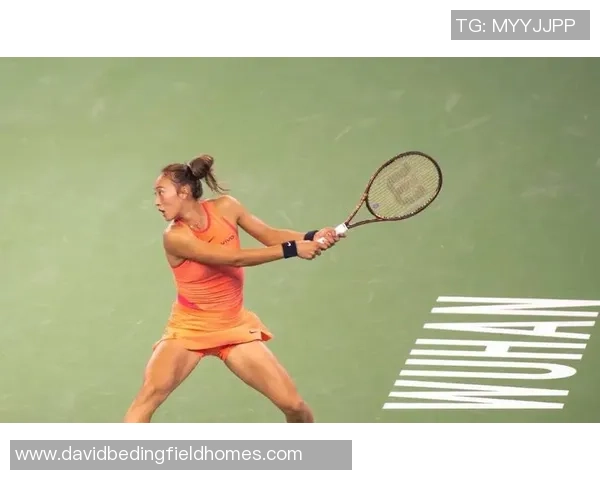 武汉网球队在精英赛中的灵活应变能力展现出色表现与战术智慧 武汉网球队在精英赛中的灵活应变能力展现出色表现与战术智慧