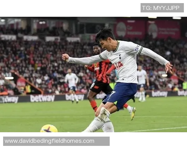 韩国著名足球明星孙兴慜的辉煌职业生涯与对足球的热爱之路